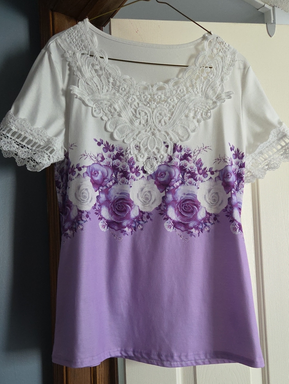Women’s Lace-Trim Floral Ombre Tee - White and Purple